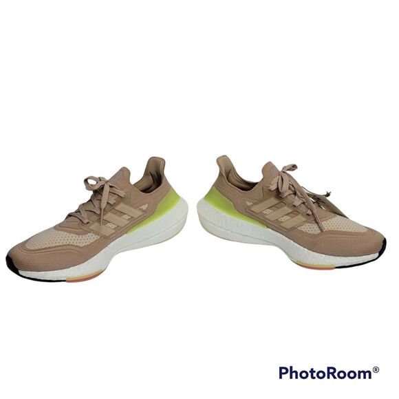 ADIDAS Ultraboost 21 SIZE‎ 9 - Picture 2 of 11